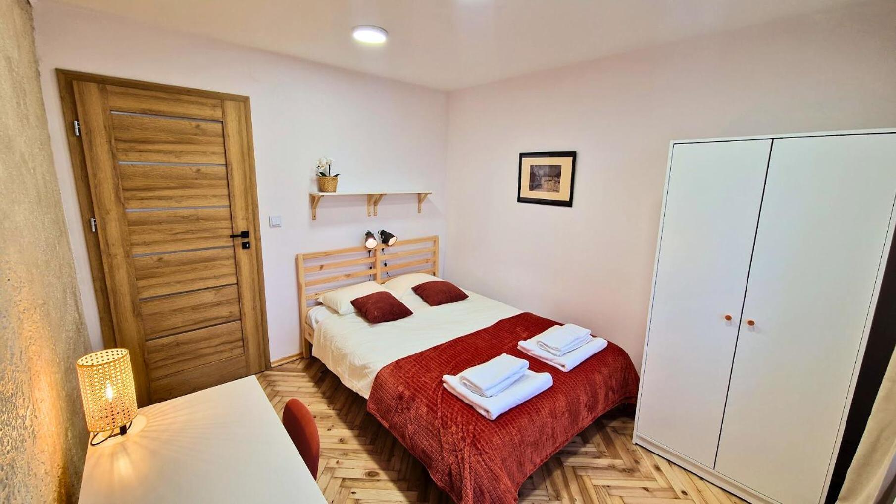 Nepomucen Apartment *